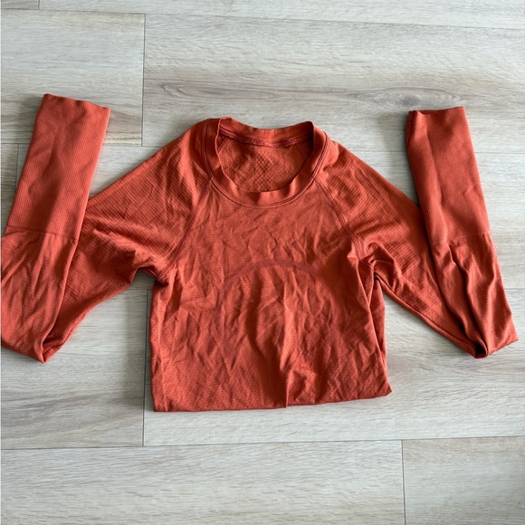 🍁Lululemon Swiftly Tech Long Sleeve - Picture 1 of 3